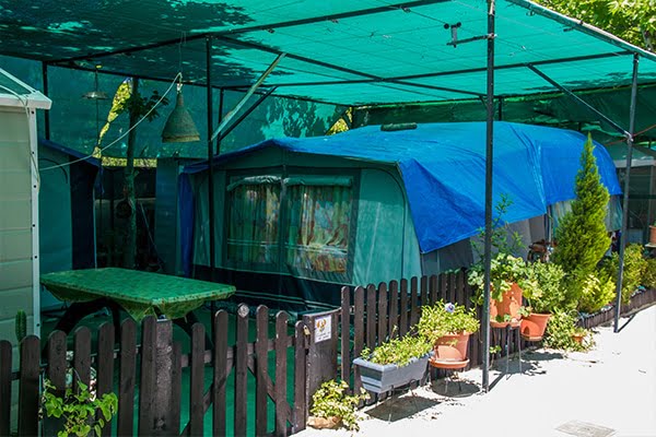 camping en granada parcela tienda campaña